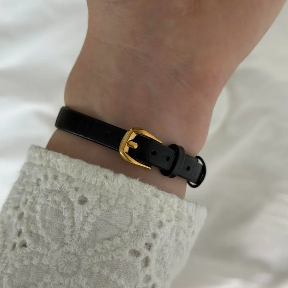 Sku 0487 vintage vibe retro mini watch gold black‎ leather strap + in a gift bag